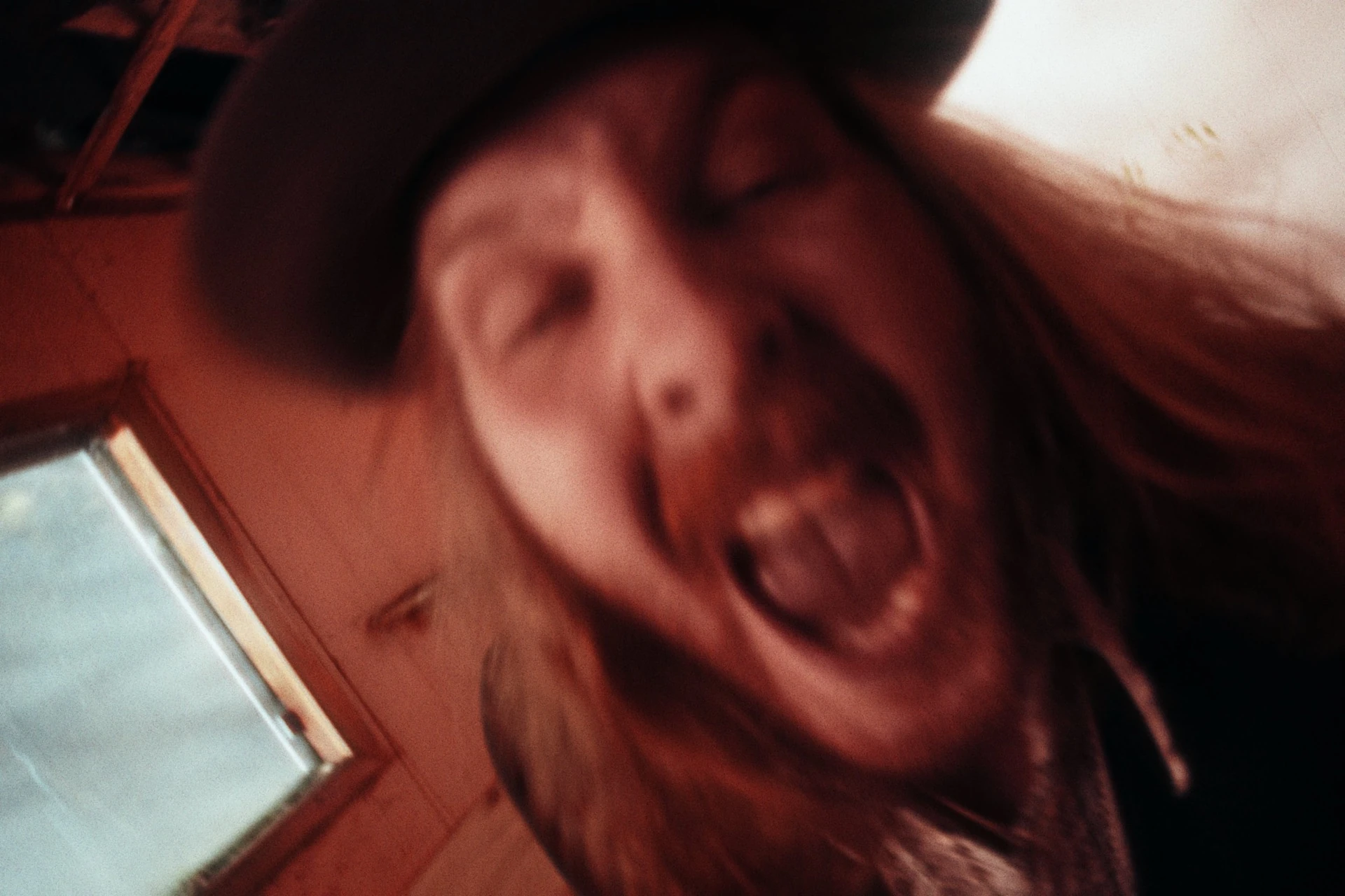 Red Hand — film thumbnail
